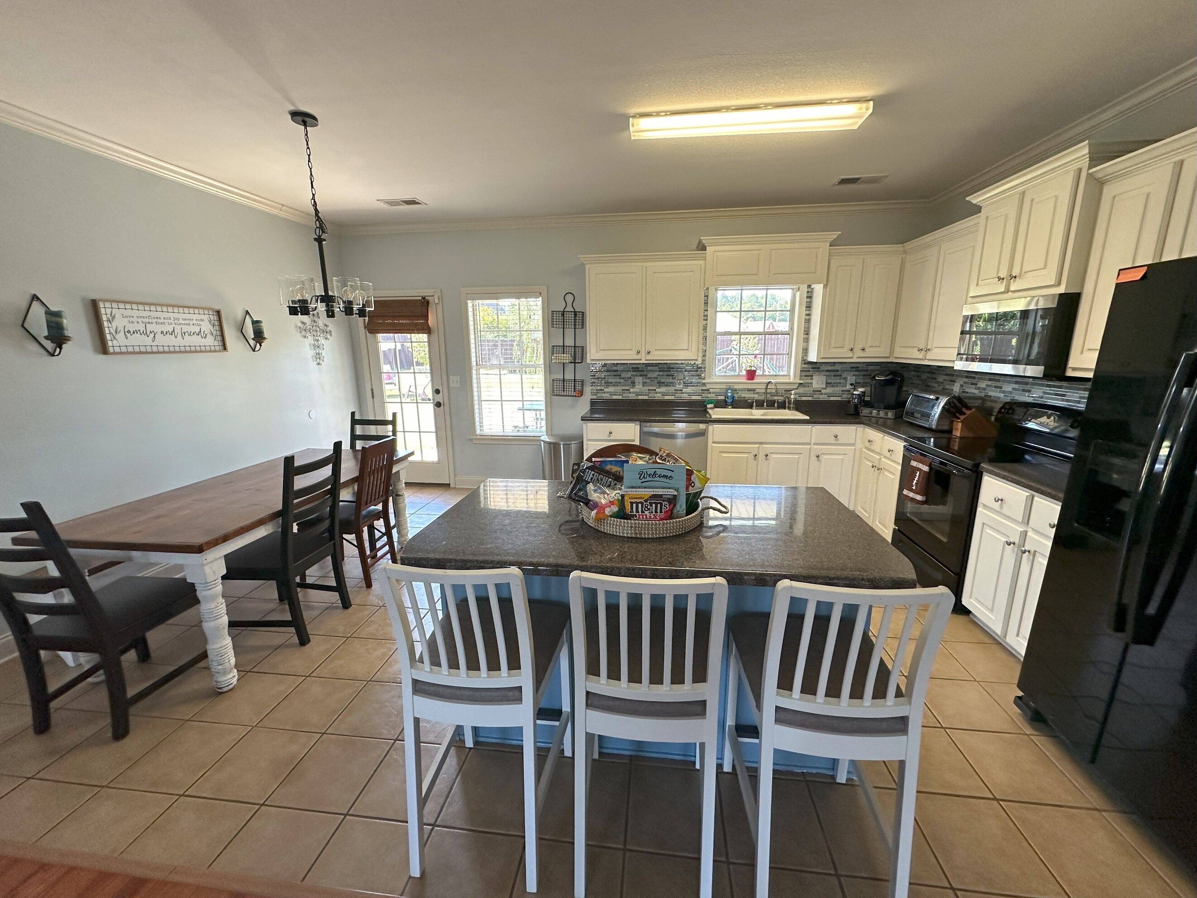 ميكروويف، فرن، موقد طهي مسطح، غسالة أطباق