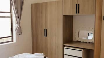 3 chambres, fer et planche Ă repasser, Wi-Fi, draps fournis