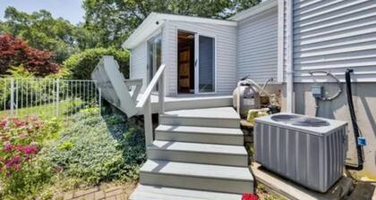 The Harvard Retreat – Pool, Sauna, Fireplaces & Family Comfort