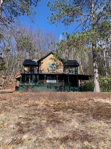White Mountain Cottage, Birchcliff
