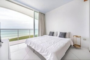 Room - Pure Sunset Beach - Sunset Sea View Room (Sattahip)