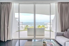 Room - Pure Sunset Beach - Sunset Sea View Room (Sattahip)