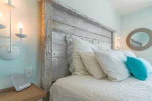 3 habitaciones, tabla de planchar con plancha, wifi y ropa de cama 