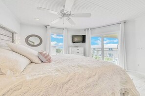 3 bedrooms, iron/ironing board, travel crib, free WiFi