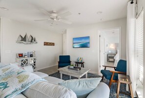 4 chambres, fer et planche à repasser, Wi-Fi, draps fournis