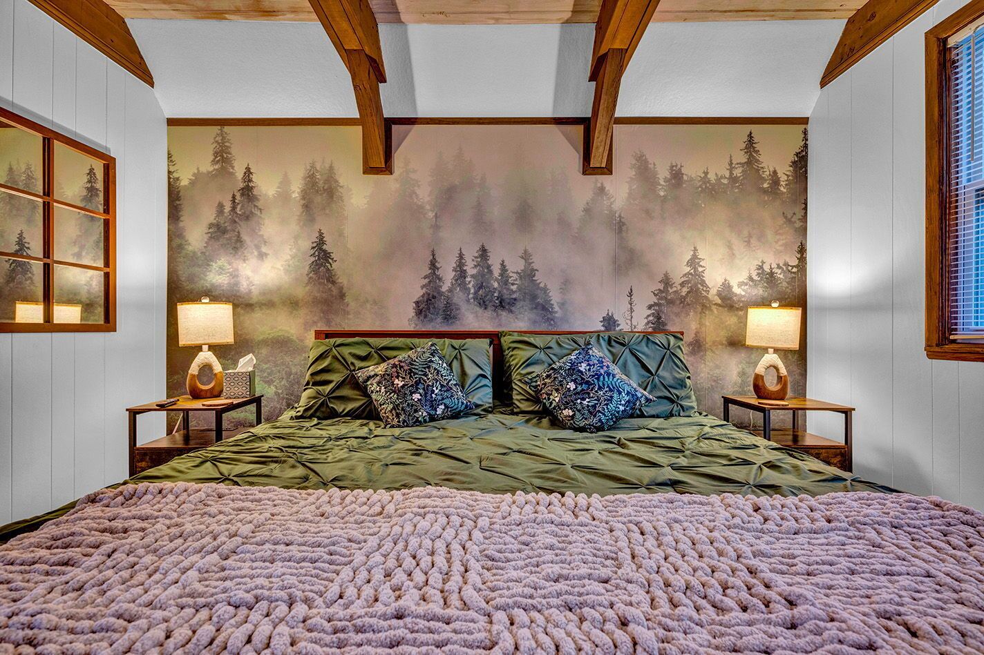 4 chambres, fer et planche à repasser, Wi-Fi, draps fournis