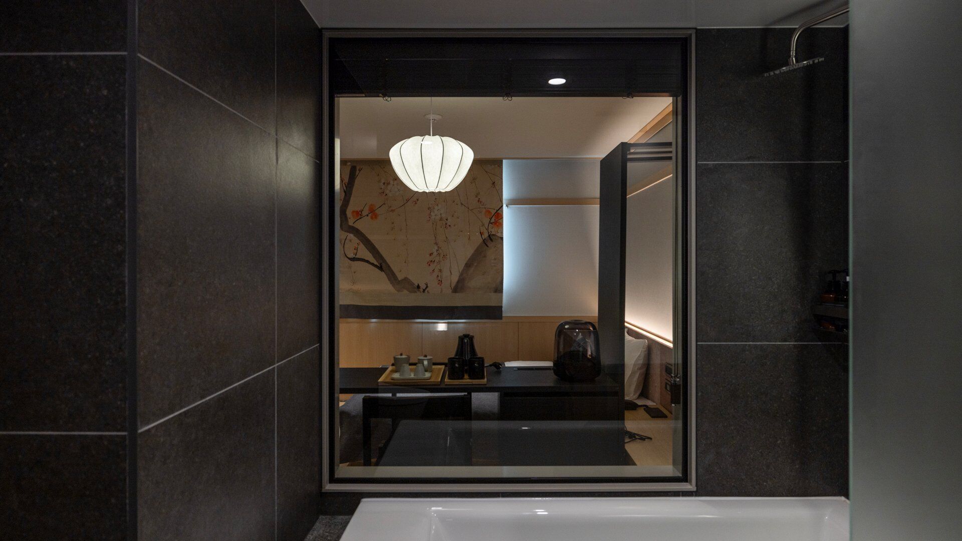 Plum blossom deluxe B | Bathroom | Shower, hair dryer, slippers, bidet