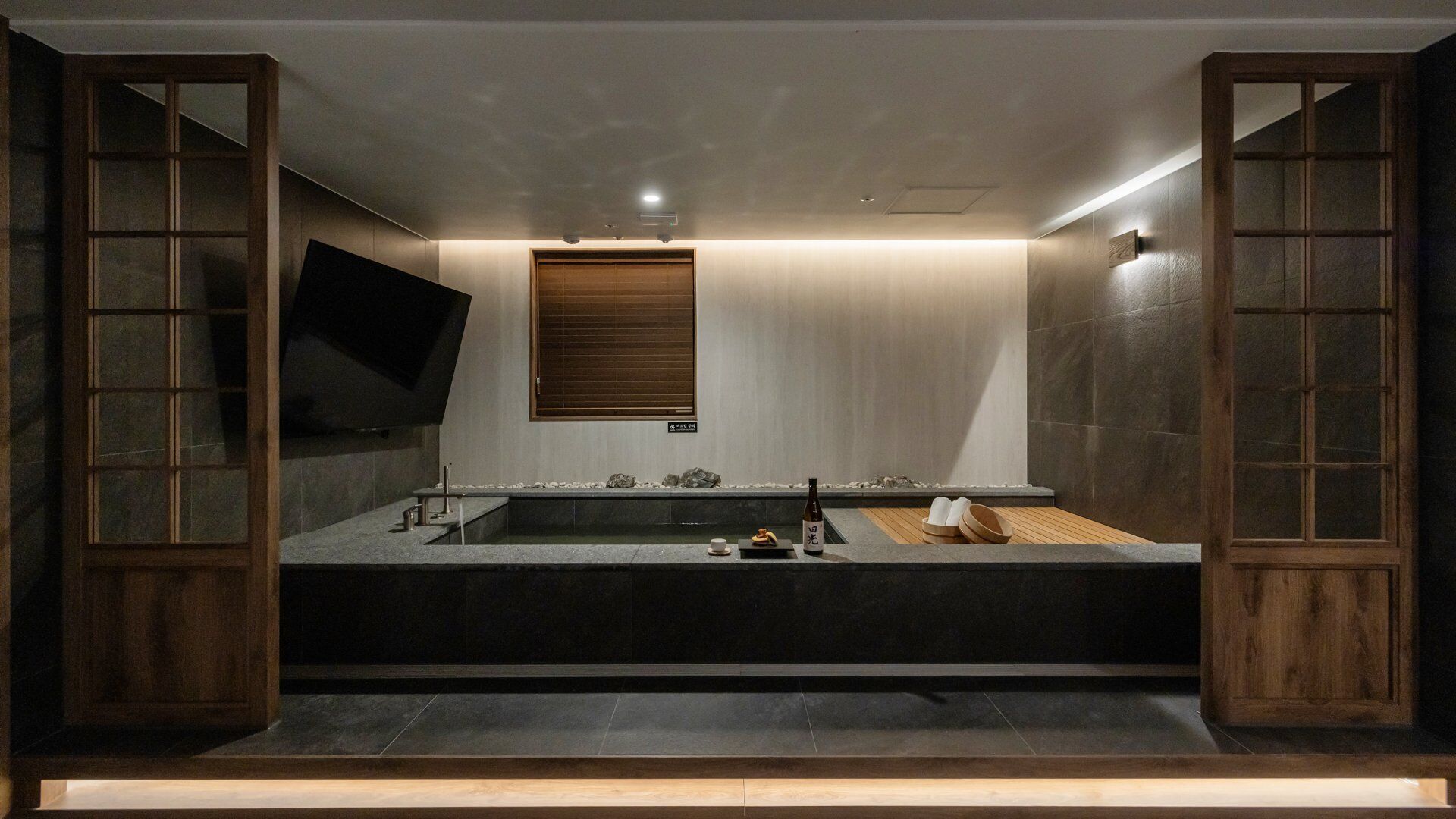 Deluxe Suite Family | Soundproofing, free WiFi, bed sheets