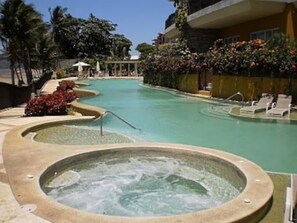 Utomhuspool