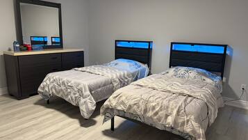 1 bedroom, free WiFi, bed sheets