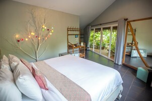 Deluxe Double Room, 1 King Bed, Air conditioning, Garden View | In-room safe, free WiFi