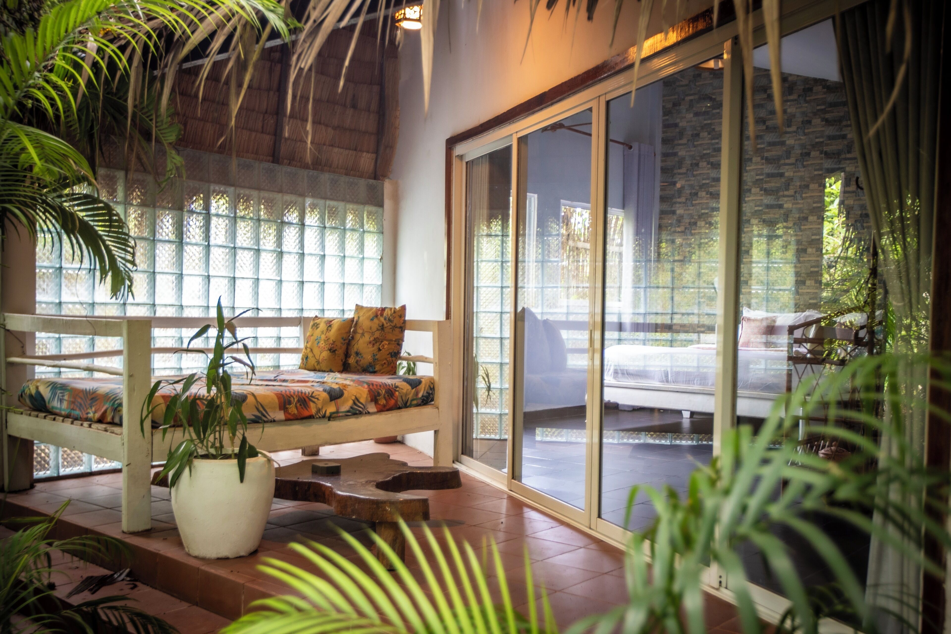 Coffres-forts dans les chambres, Wi-Fi gratuit