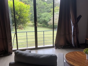 Deluxe Triple Room, Garden View