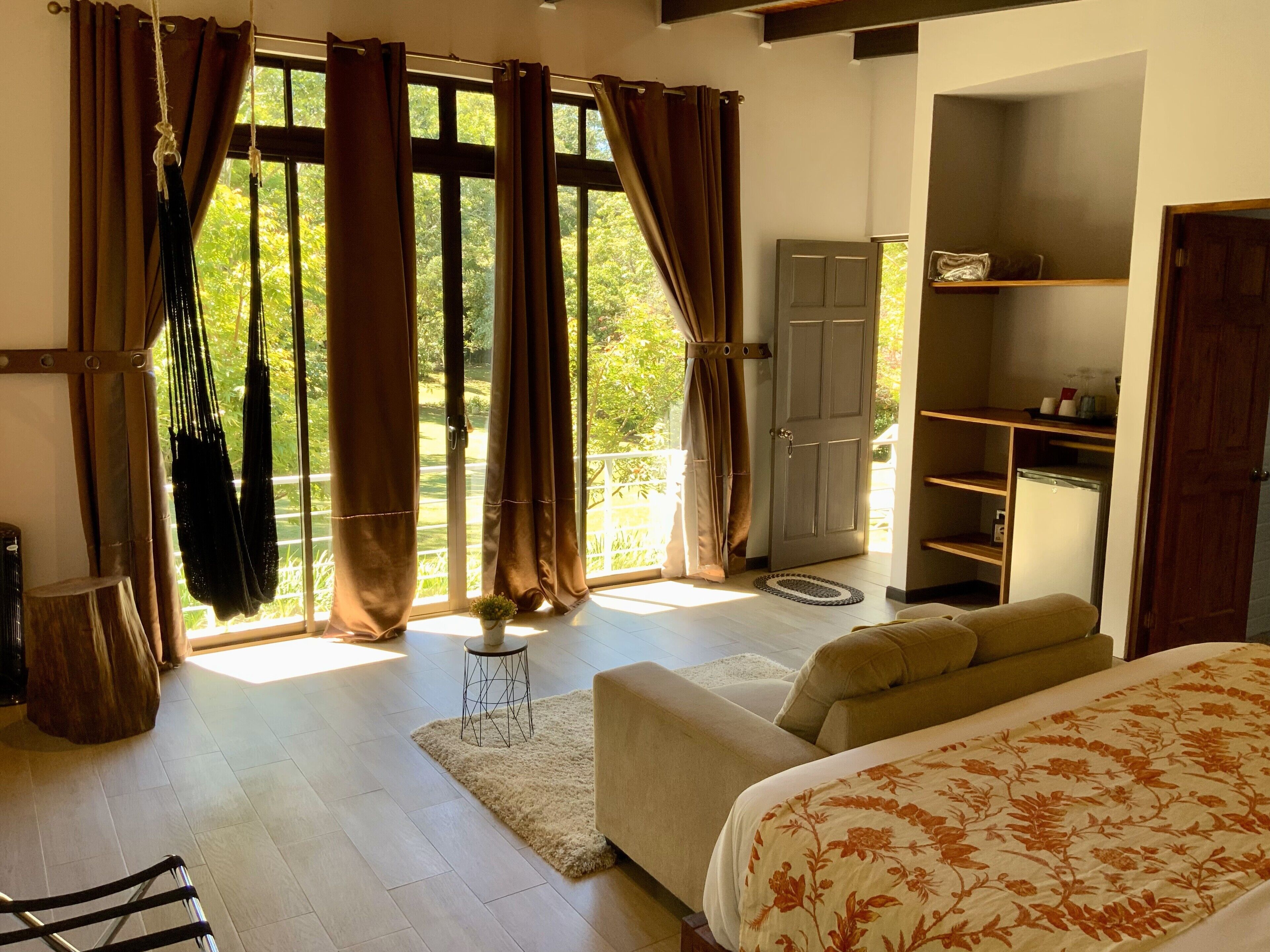 Deluxe Single Room, Garden View | In-room safe, blackout curtains, free WiFi