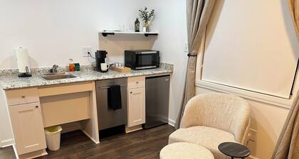 Cozy Accessible Studio Near Wake Forest & Downtown Winston-Salem