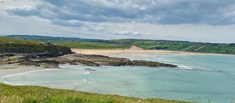 ROSE COTTAGE, family friendly, with a garden in Killala, County Mayo