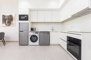 Villa Design, 2 chambres, vue sur la piscine | Cuisine privée