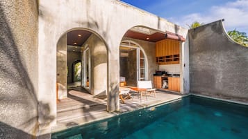 Two Bedrooms Private Pool Villa | Blick auf das Wasser