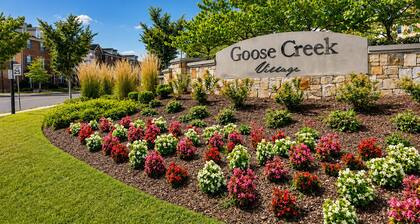 Charming 3 bedroom, 3.5 bathroom Townhome In Ashburn, Virginia