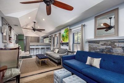 Luxury Retreat Just Steps from UF Main Campus