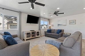 TV - Blue Lagoon | Hot Tub, Lake Views, Near Marina! (Garden City)