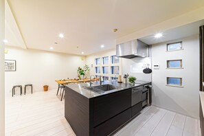 Private kitchen - STARRY STAY HOUSE SHIBUYA I (Tokyo)