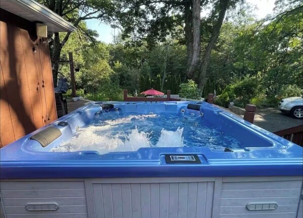 Baignoire à remous extérieure