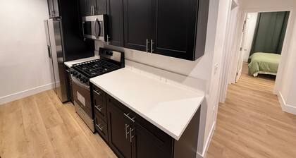 Comfortable 2BR North Hollywood Kitchen & Laundry