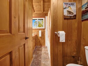 Shower, hair dryer, towels, shampoo