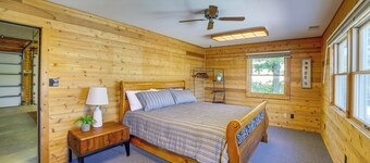 Live Large on Saddle Lake! Family Home w/ Dock