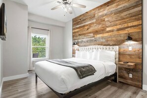 7 bedrooms, iron/ironing board, travel crib, free WiFi