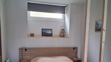 1 quarto, acesso à internet, roupa de cama