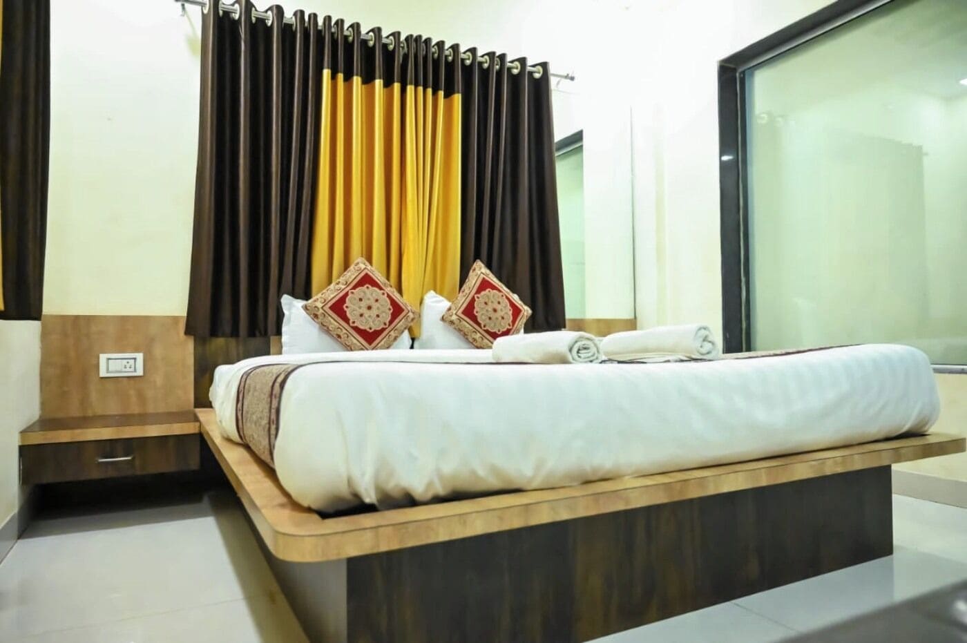 Deluxe Room | Free WiFi