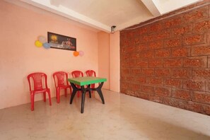 Superior Room | In-room dining