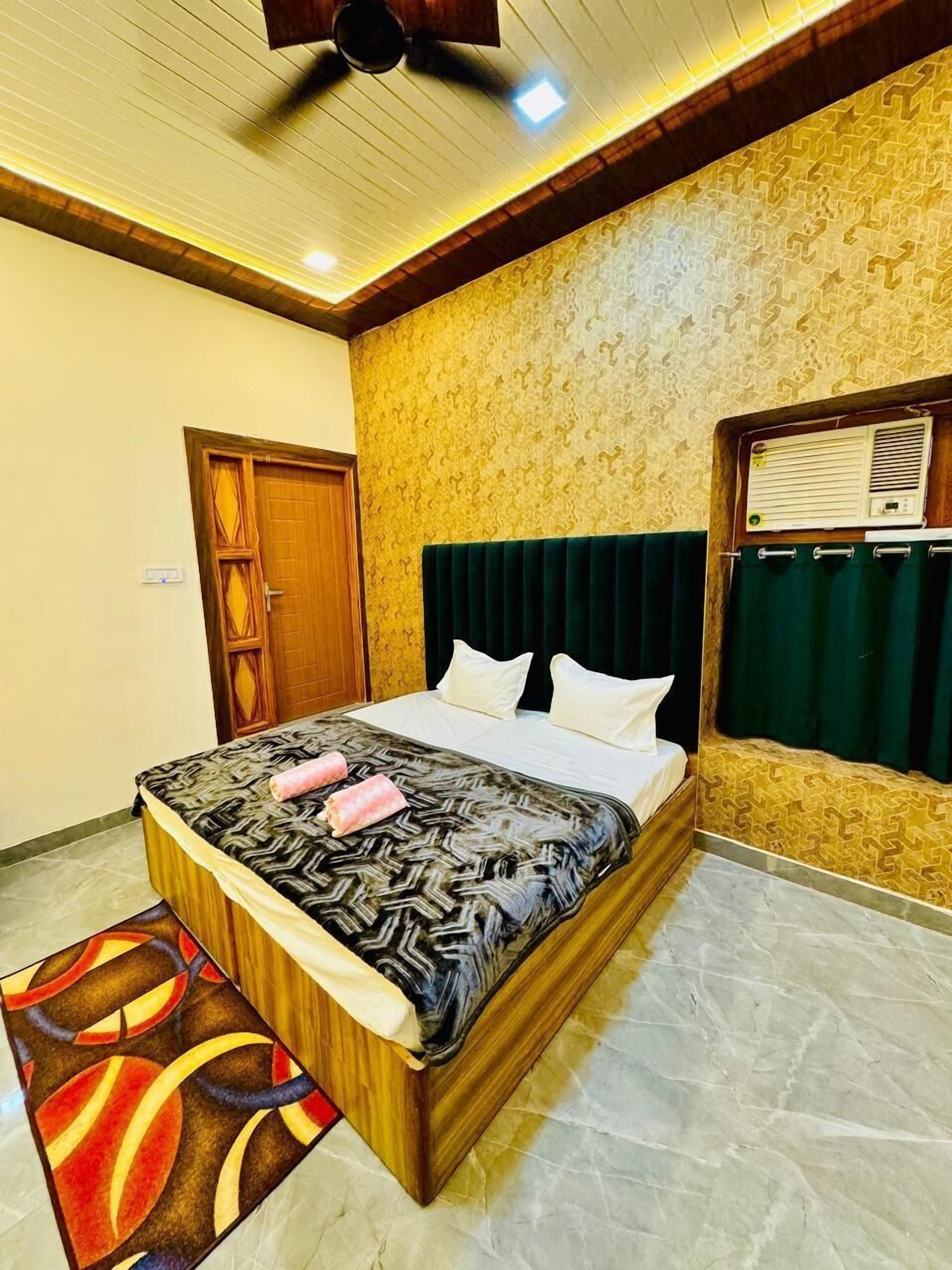 Classic Double Room | Free WiFi