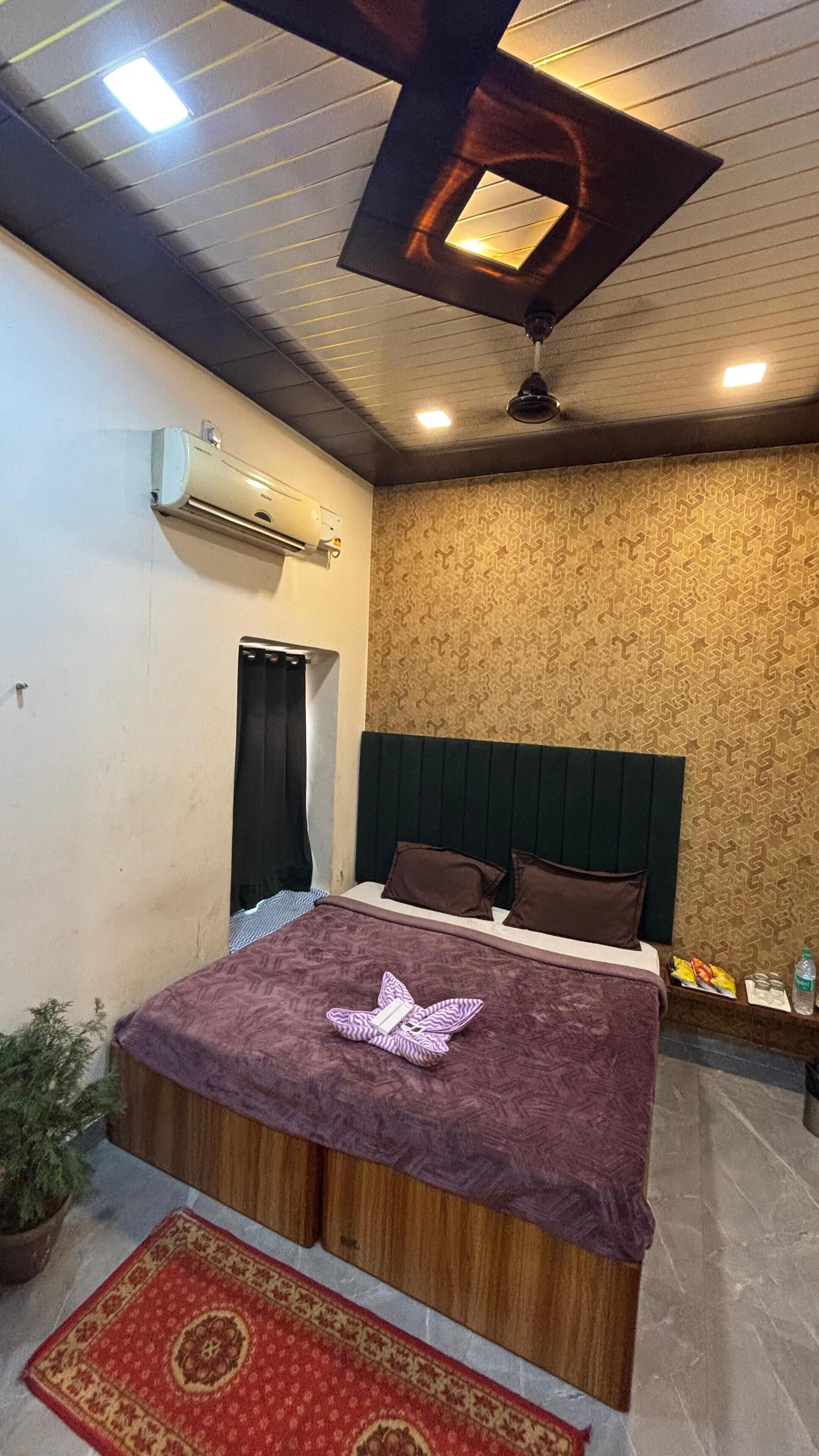 Comfort Double Room | Free WiFi