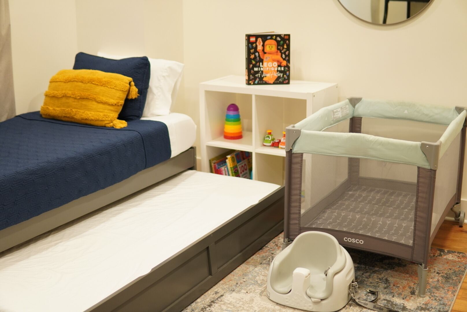 3 bedrooms, iron/ironing board, travel crib, free WiFi