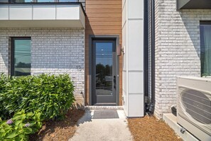 Exterior - Luxury family retreat house in Nashville and close to Airport (Nashville)