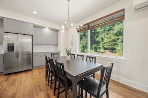 Dining - Luxury 3BR/4BA townhome with 2 Car Garage in Nashville and close to the Airport (Nashville)