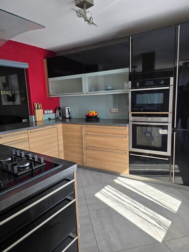 Belle maison alsacienne, sur la route des vins, aux pieds du Haut-Koenigsbourg