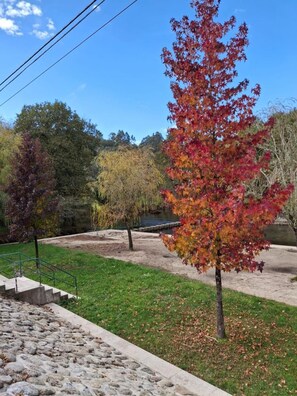 Rumah, 2 kamar tidur, patio, pemandangan kebun | Taman