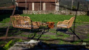 Rumah, 2 kamar tidur, patio, pemandangan kebun | Area keluarga | Buku