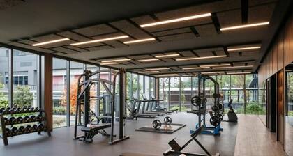 Luxury 2 Bedroom Apartment 3min stroll to Buona Vista MRT