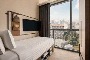 2 habitaciones, caja de seguridad en la habitación y escritorio