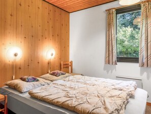 2 bedrooms, Internet