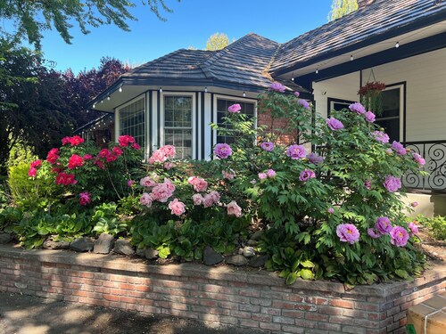 Cozy secluded loft @ Buckskin Ranch, every amenity, gateway to the adventure!