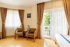 Habitació familiar, balcó | Vista del carrer