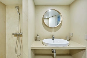 Apartment | Bathroom