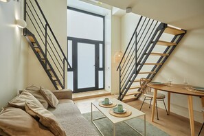 Apartment | Living area - Chic Duplex With AC Bastille & Marais (Paris)