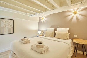 Apartment | 2 bedrooms, laptop workspace, iron/ironing board, bed sheets